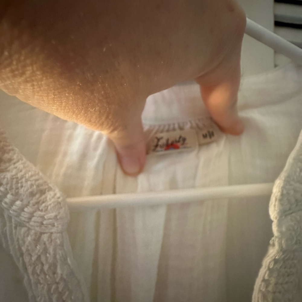 Faherty Top - Picture 5 of 5